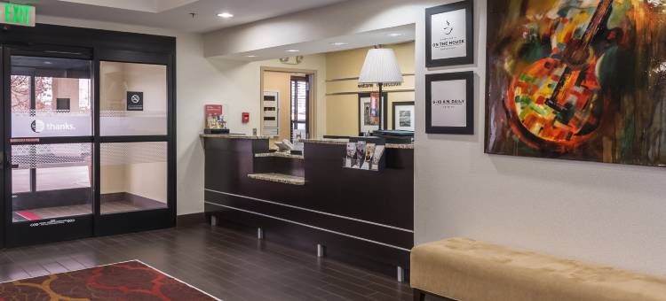 希尔顿欢朋酒店-迪克森(Hampton Inn Dickson)图片