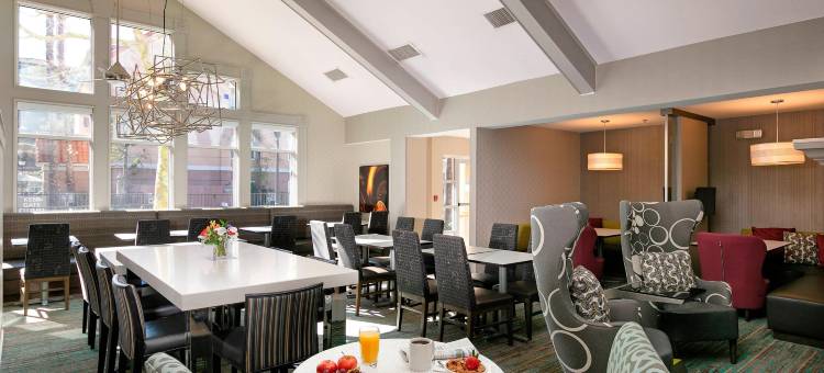 约巴林达阿纳海姆山居家客栈(Residence Inn Anaheim Hills Yorba Linda)图片