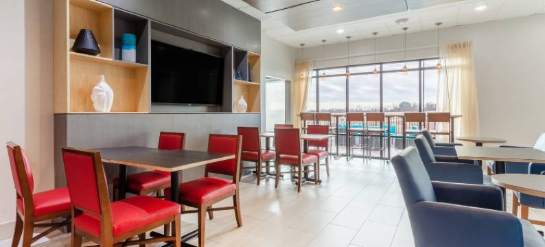 卡尼洲际智选假日套房酒店(Holiday Inn Express & Suites KEARNEY by IHG)图片