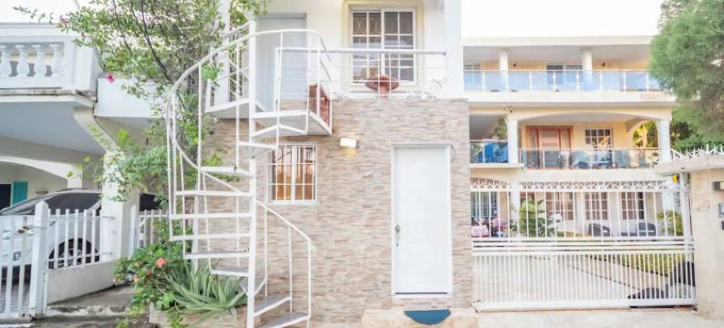 全配1卧室开间市中心步行2分钟到海滩(Fully Equipped 1Br Studio >dt>2Mins to the Beach)图片