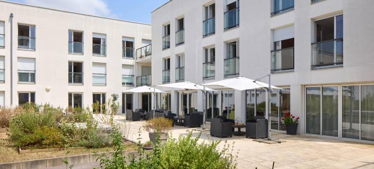沙隆苏尔索恩火车站的公寓品质酒店(Quality Suites Chalon-sur-Saône Gare)图片