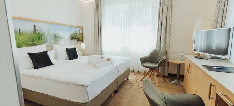 四季公园酒店库隆斯博恩(Parkhotel IV Jahreszeiten Kühlungsborn)图片