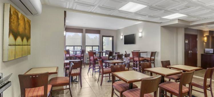 罗斯城市套房贝斯特韦斯特优质酒店(Best Western Plus Rose City Suites)图片