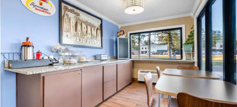 加兹登速8酒店(Super 8 by Wyndham Gadsden Al)图片