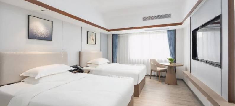 铂纳斯国际酒店(深圳莲塘地铁站店)图片