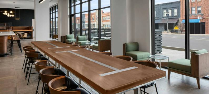 兰辛市中心万怡酒店(Courtyard Lansing Downtown)图片