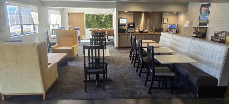 阿尔伯克基绿树旅馆(Best Western North I-25 Hotel)图片