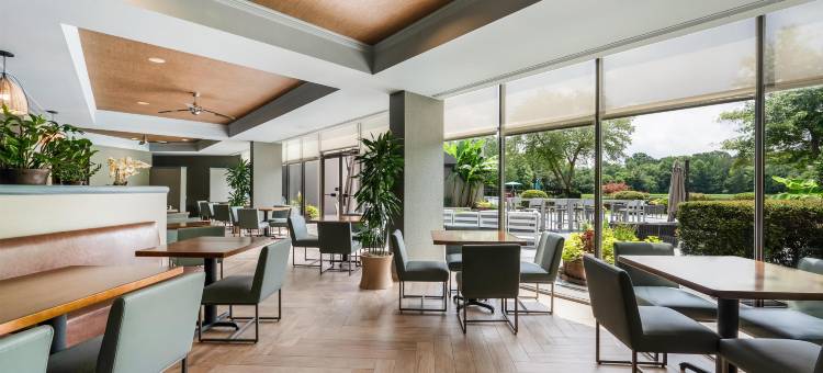 罗利达拉姆希尔顿逸林套房酒店(DoubleTree Suites by Hilton Raleigh - Durham)图片