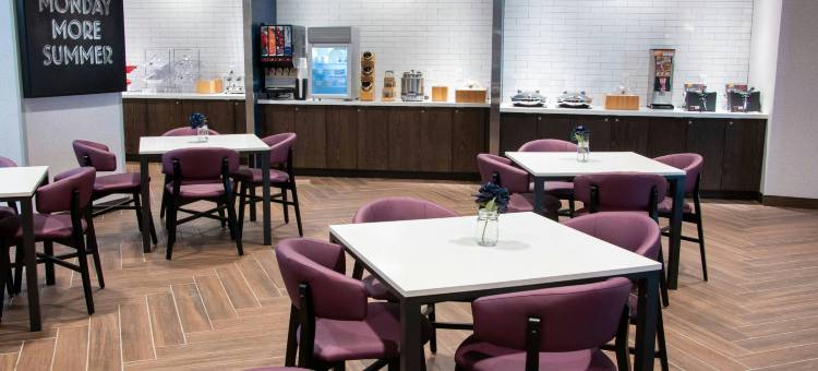 达文波特四城地区万枫酒店及套房(Fairfield Inn & Suites Davenport Quad Cities)图片
