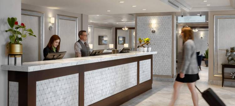 维多利亚庄园套房酒店(Chateau Victoria Hotel & Suites)图片