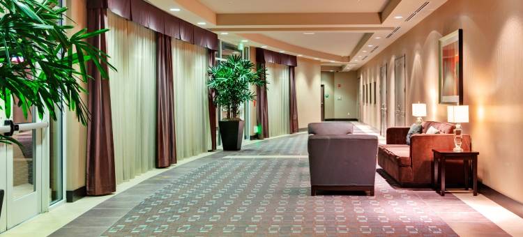 Holiday Inn 安大略国际机场(Holiday Inn Ontario Airport)图片
