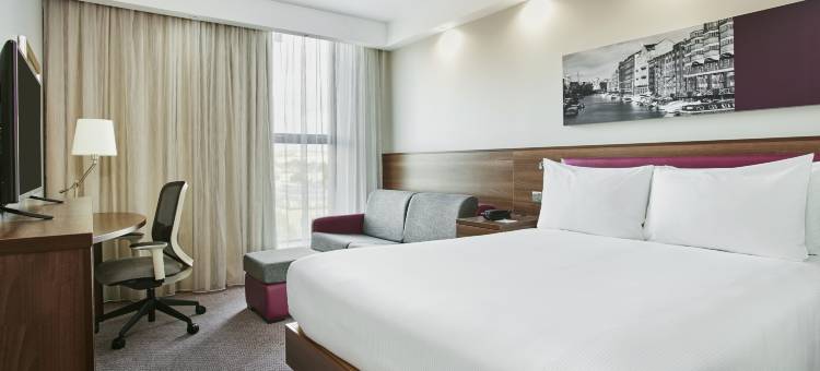 布里斯托尔市中心希尔顿欢朋酒店(Hampton by Hilton Bristol City Centre)图片