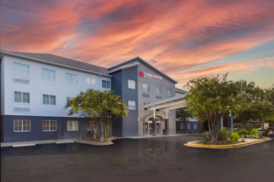 查尔斯顿普莱森特山Candlewood Suites酒店(Candlewood Suites CHARLESTON – MT. PLEASANT by IHG)