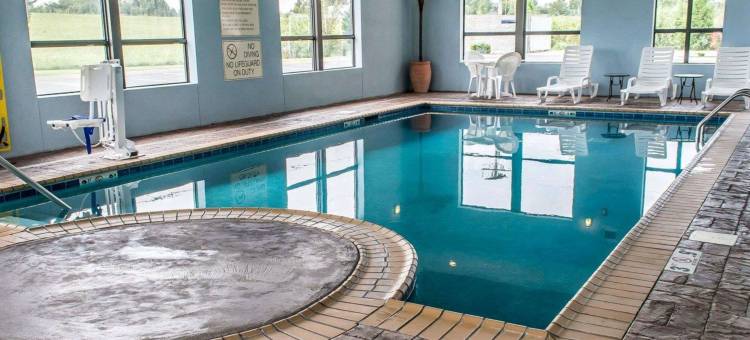 富兰克林东部舒适套房酒店(Comfort Inn & Suites Franklin East)图片