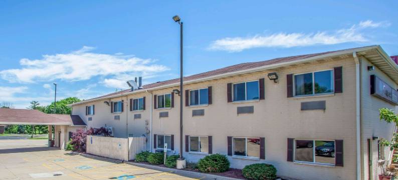 皮奥里亚I-74舒适套房酒店(Comfort Suites Peoria I-74)图片