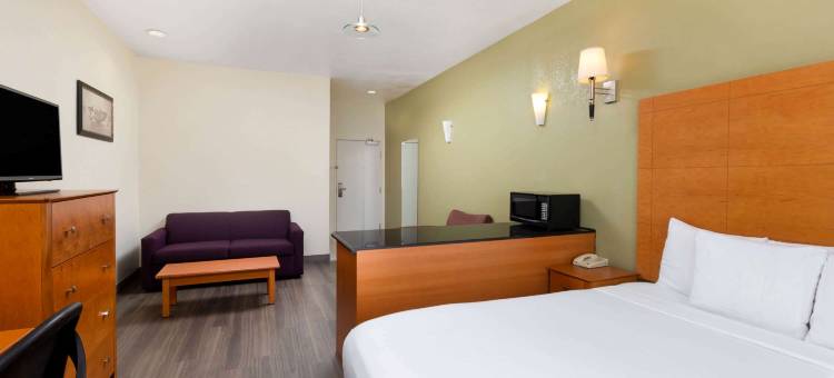 图莱里拉昆塔温德姆套房酒店(La Quinta Inn & Suites by Wyndham Tulare)图片