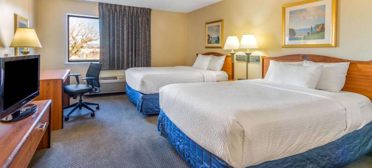 拉斯克鲁塞斯奥甘山拉昆塔温德姆套房酒店(La Quinta Inn & Suites by Wyndham Las Cruces Organ Mountain)图片