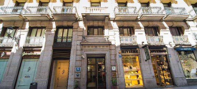 珀蒂宫普雷西亚多斯住宿(Petit Palace Preciados)图片