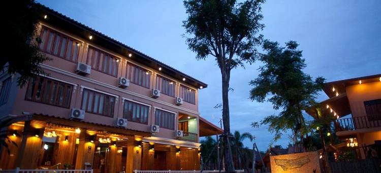 西萨瓦度假村(Srisawat Resort)图片