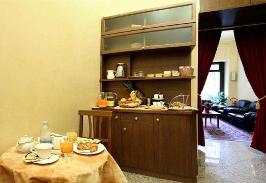 Hotel Pavone Hotel Overview