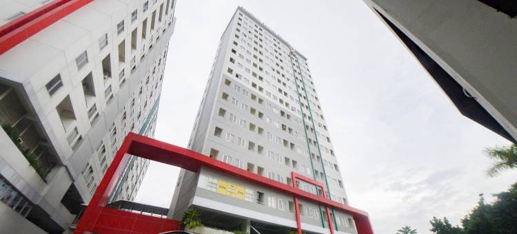 RedDoorz公寓靠近泗水卫星环岛2号(RedDoorz Apartment Near Bundaran Satelit Surabaya)图片