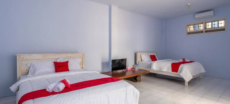 红门修拉伊亚酒店@ 朋多窝索市中心(RedDoorz Syariah @ Bondowoso City Center)图片