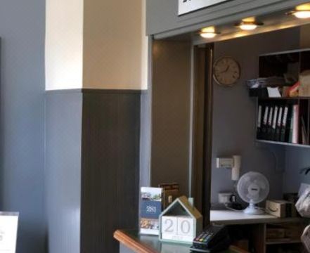 Pine Lodge Hotel & Restaurant Mansfield Hotel Overview