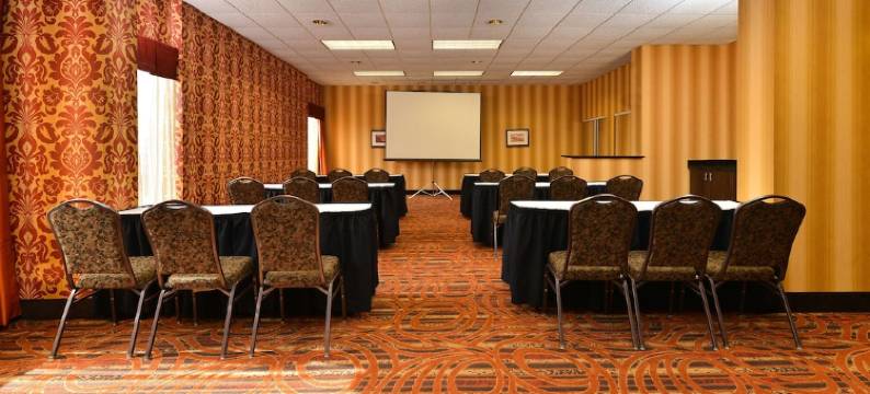 芝加哥卡罗尔斯特林欢朋酒店(Hampton Inn Chicago/Carol Stream (Wheaton Area))图片