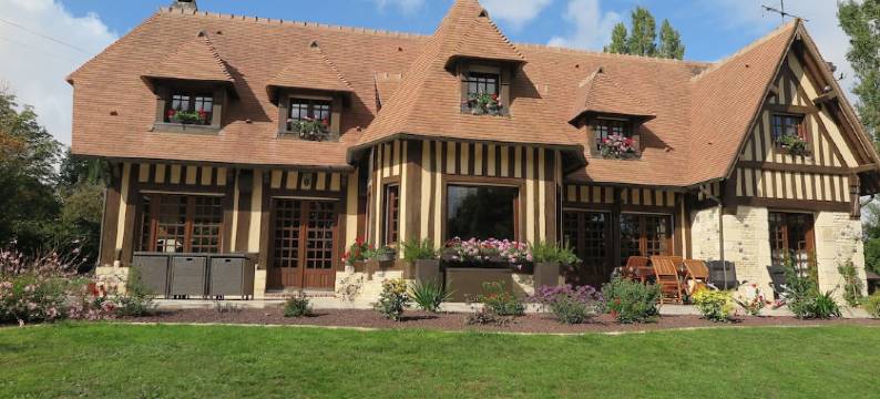 比什的草地(Le pré Aux Biches)图片