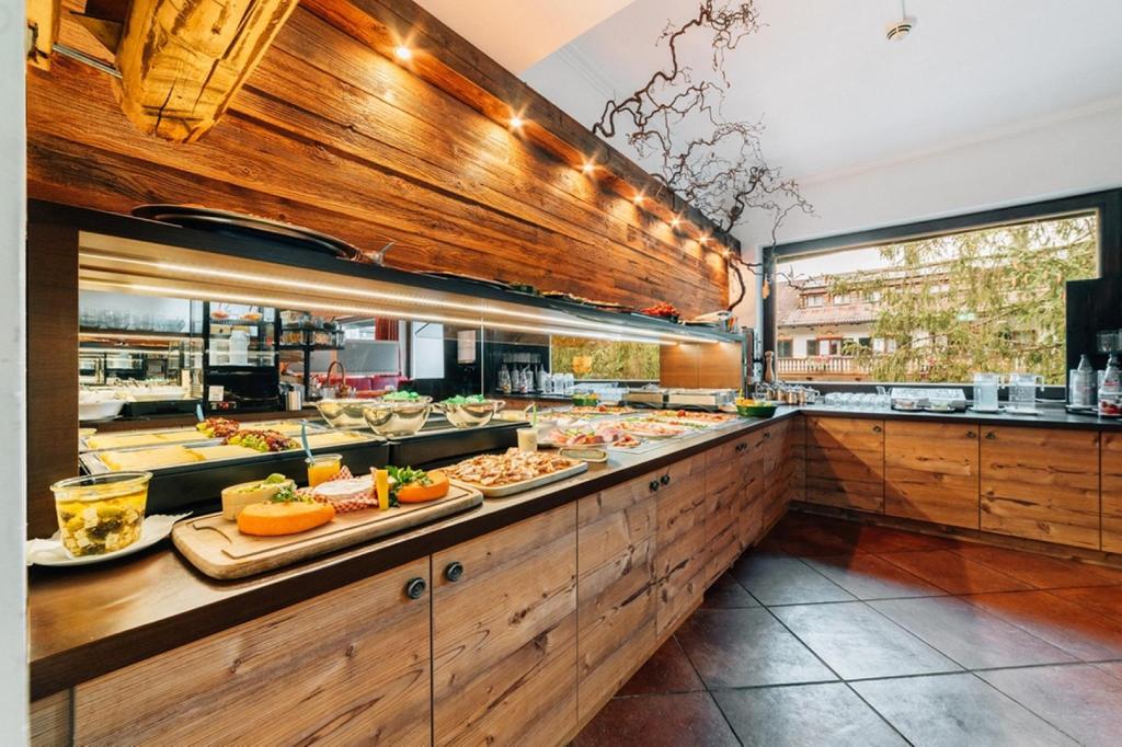 Hotel Alpensonne Over view