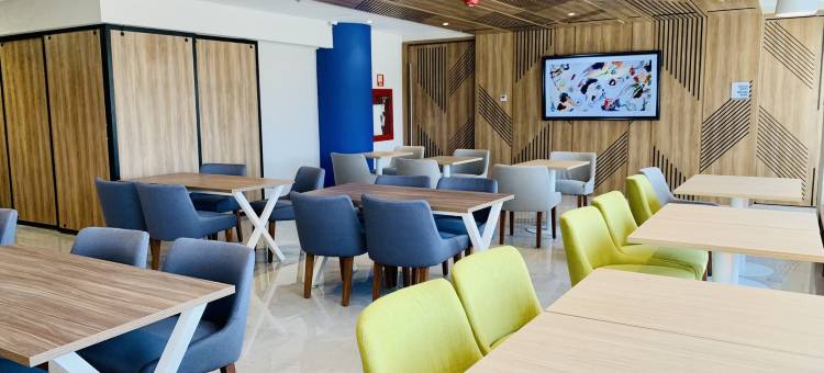 瓜达拉哈拉巴亚尔塔西洲际智选假日酒店(Holiday Inn Express GUADALAJARA VALLARTA PONIENTE by IHG)图片