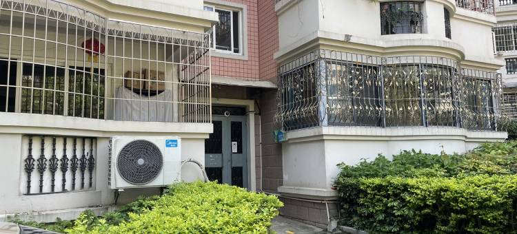 房东果哥他妈公寓(南山路分店)图片