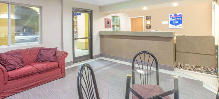 佛里斯特希尔骑士酒店(Knights Inn Forest Hill)图片