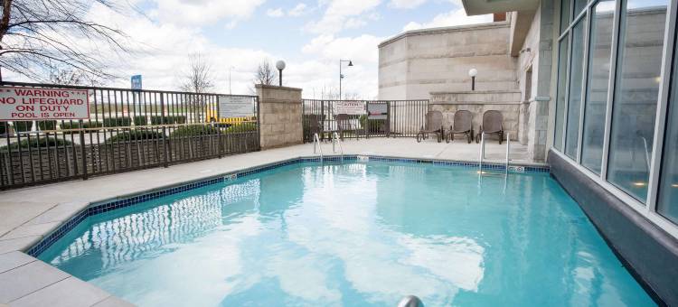 哥伦布-格洛佛城德鲁里套房酒店(Drury Inn & Suites Columbus Grove City)图片