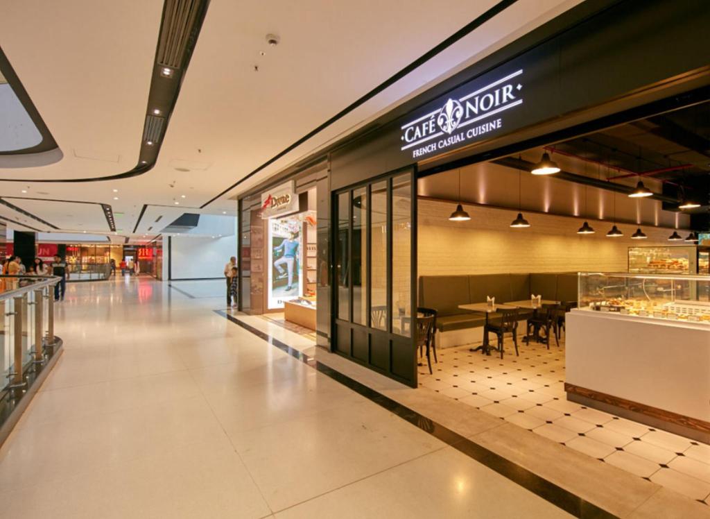 The Waverly Hotel & Residences Hotel Overview