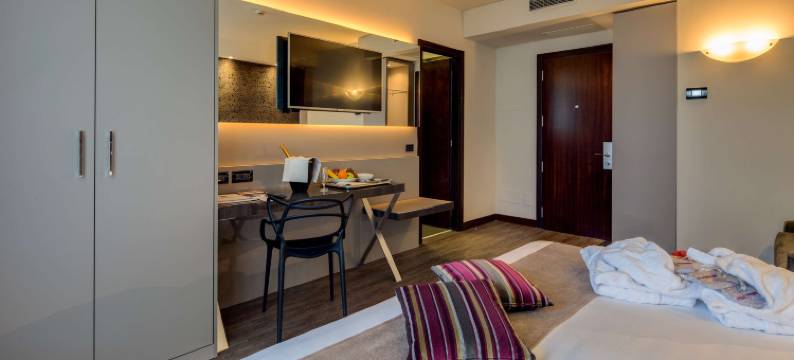 法尔内塞加贝斯特韦斯特优质酒店(Best Western Plus Hotel Farnese)图片