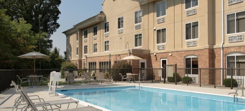 智选假日套房酒店高点南(Holiday Inn Express & Suites HIGH POINT SOUTH by IHG)图片