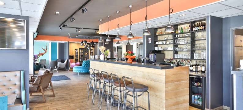 蓬塔利耶几利亚的酒店(Kyriad Pontarlier)图片