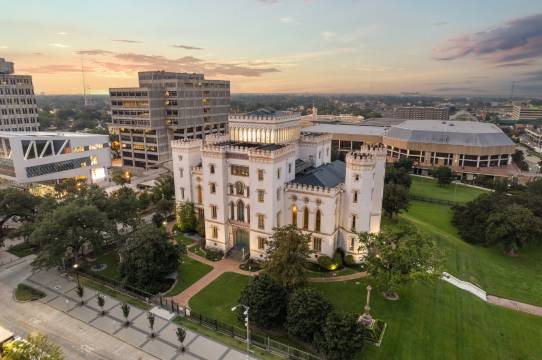 Hotel Indigo 巴吞鲁日市中心(Hotel Indigo BATON ROUGE DOWNTOWN by IHG)