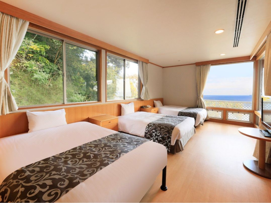 Atami Travel Guide: 10 Places to Visit, Hotels, Hot Springs, Festivals ...