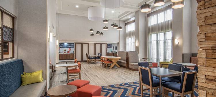 海乍德欢朋套房酒店(Hampton Inn & Suites Hazard)图片