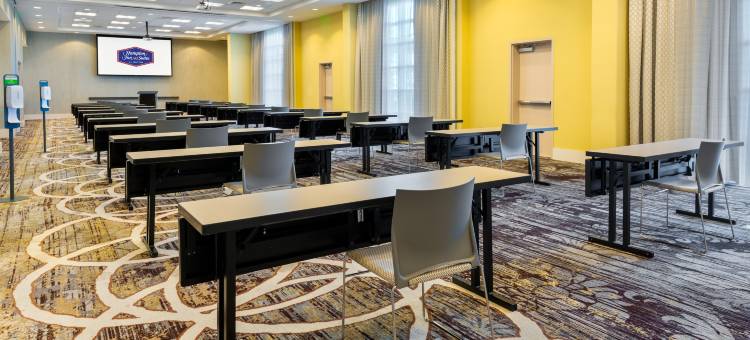 坦帕机场阿维昂公园西岸欢朋酒店及套房(Hampton Inn & Suites Tampa Airport Avion Park Westshore)图片