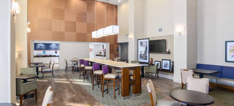 哈特福德曼彻斯特欢朋酒店(Hampton Inn & Suites Hartford-Manchester)图片