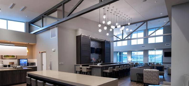 劳伦斯石头山酒店，温德姆Trademark精选(StoneHill Lawrence, Trademark Collection by Wyndham)图片