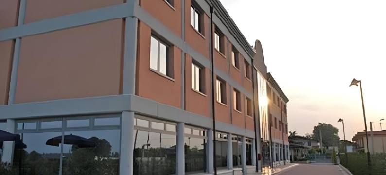 蒙特麦斯酒店(Hotel Montemezzi Verona)图片