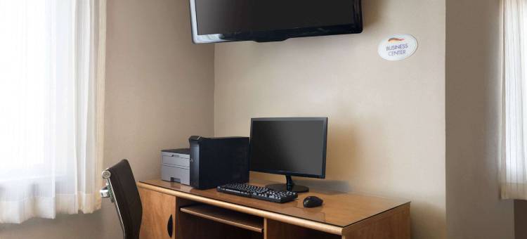 萨莱纳温德姆呗盟酒店(Baymont by Wyndham Salina)图片