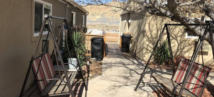 比格沃特羚羊峡谷罗德威套房酒店(Rodeway Inn & Suites Big Water - Antelope Canyon)图片