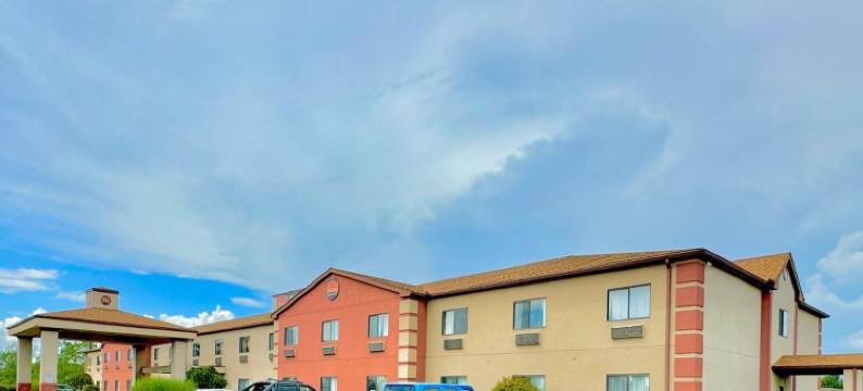 巴达维亚 - 达瑞恩主题乐园菲布丽套房旅店(FairBridge Inn & Suites Batavia-Darien Amusement Park)图片