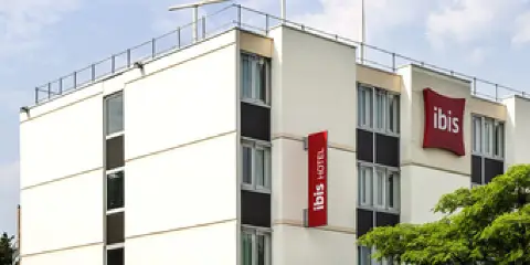 宜必思巴黎聖丹尼體育場西部酒店