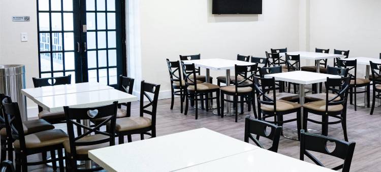 科珀斯克里斯蒂机场贝蒙特套房酒店(Baymont by Wyndham Corpus Christi Airport)图片